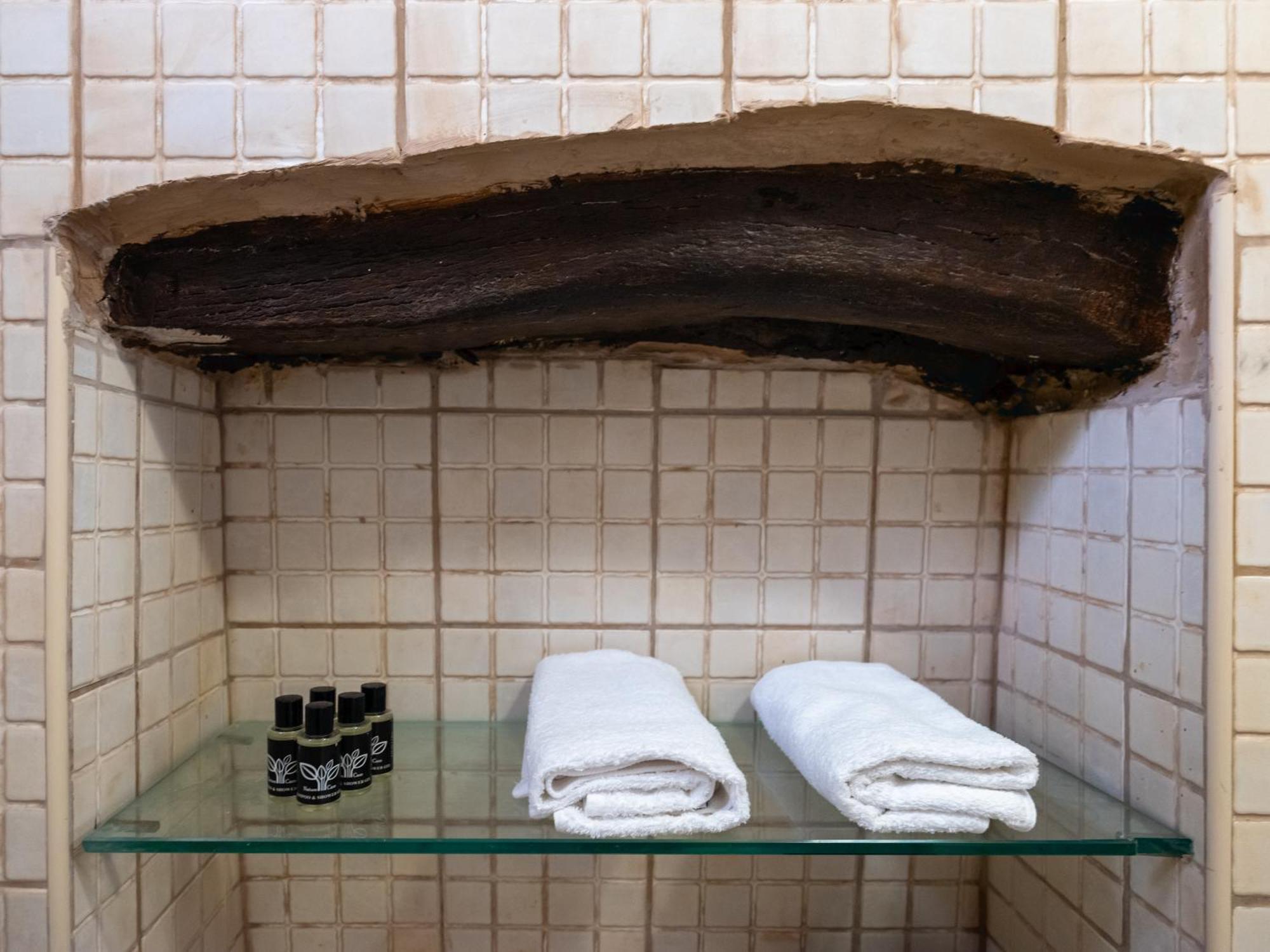 Ornus Traditional House Orne Bagian luar foto